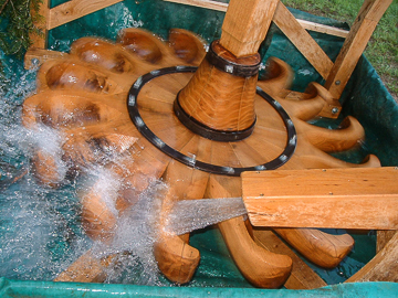 Alain Montpied - Artisan Wheelwright - Horizontal mill whee